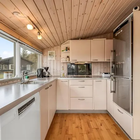 Дом отдыха Bosi - 100m To The Fjord By Interhome Hojslev